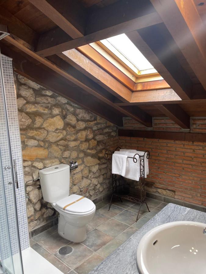 Posada La Llosa de Viveda Santillana del Mar Exterior foto
